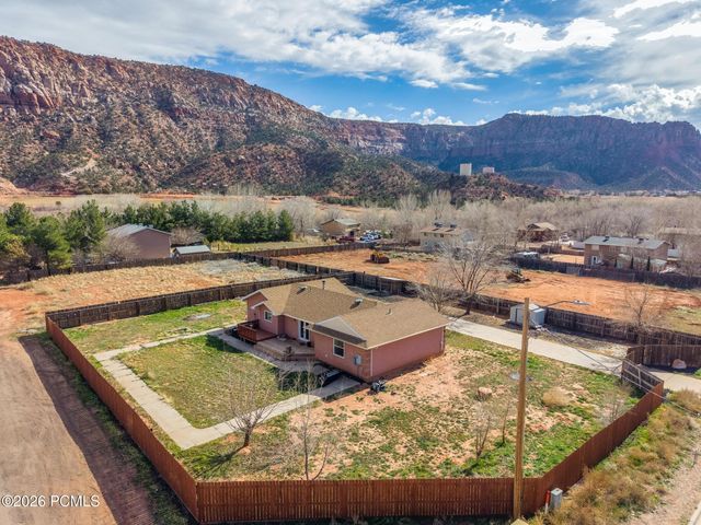 780 N Hildale Street, Hildale, UT 84784