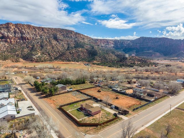780 N Hildale Street, Hildale, UT 84784