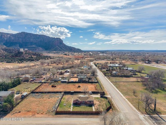 780 N Hildale Street, Hildale, UT 84784