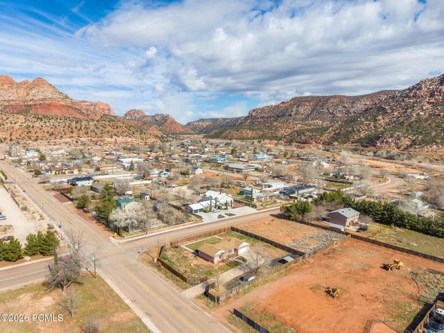 780 N Hildale Street, Hildale, UT 84784
