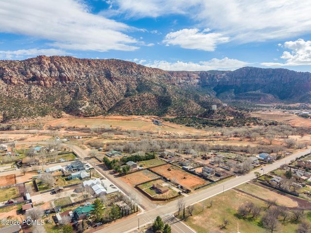 780 N Hildale Street, Hildale, UT 84784
