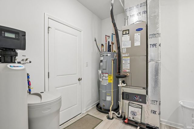 822 Lando Creek Drive, Kokomo, IN 46902