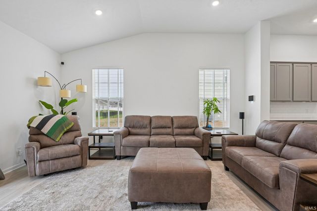 822 Lando Creek Drive, Kokomo, IN 46902