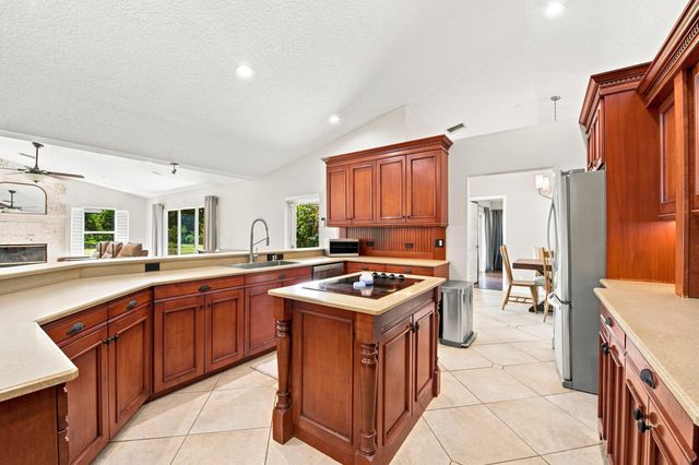16644 122nd Drive N, Jupiter, FL 33478