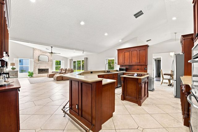 16644 122nd Drive N, Jupiter, FL 33478