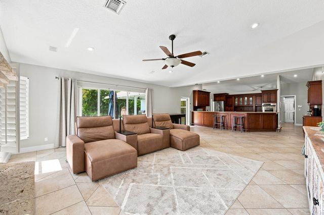 16644 122nd Drive N, Jupiter, FL 33478