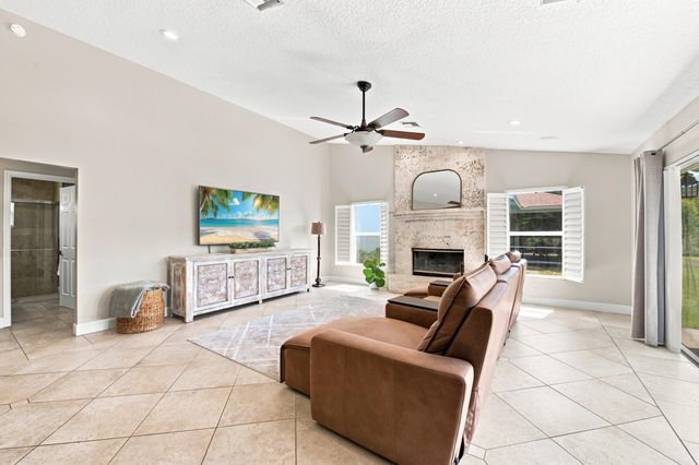 16644 122nd Drive N, Jupiter, FL 33478
