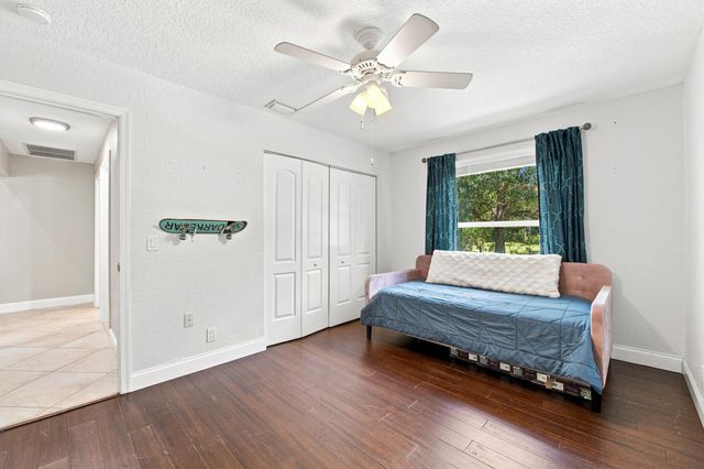 16644 122nd Drive N, Jupiter, FL 33478
