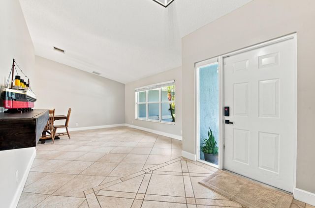 16644 122nd Drive N, Jupiter, FL 33478