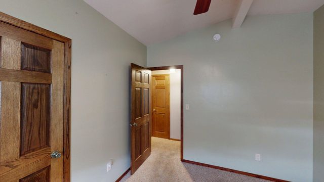 2905 2nd Ave SW, Minot, ND 58701