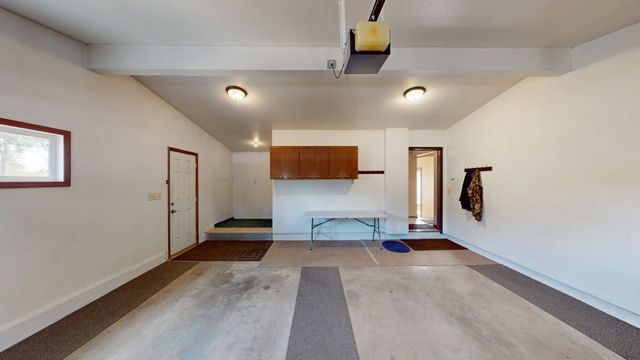 2905 2nd Ave SW, Minot, ND 58701