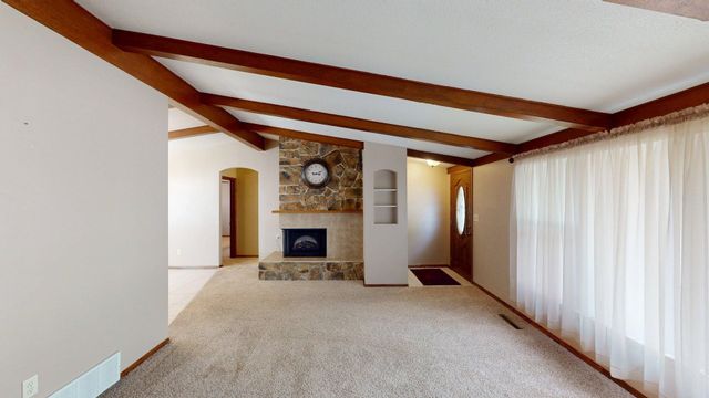 2905 2nd Ave SW, Minot, ND 58701