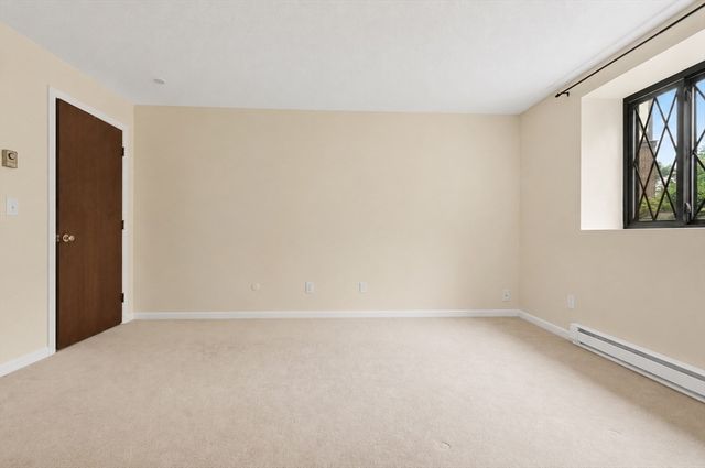 14 Royal Lake Drive 1, Braintree, MA 02184