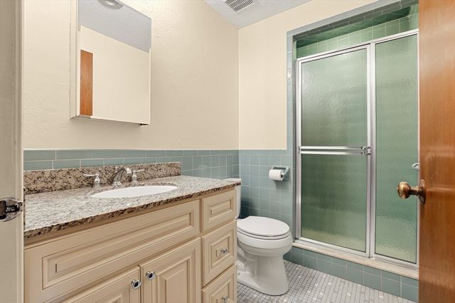 14 Royal Lake Drive 1, Braintree, MA 02184