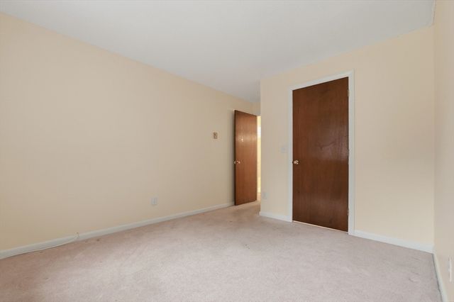 14 Royal Lake Drive 1, Braintree, MA 02184