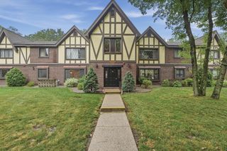 14 Royal Lake Drive 1, Braintree, MA 02184
