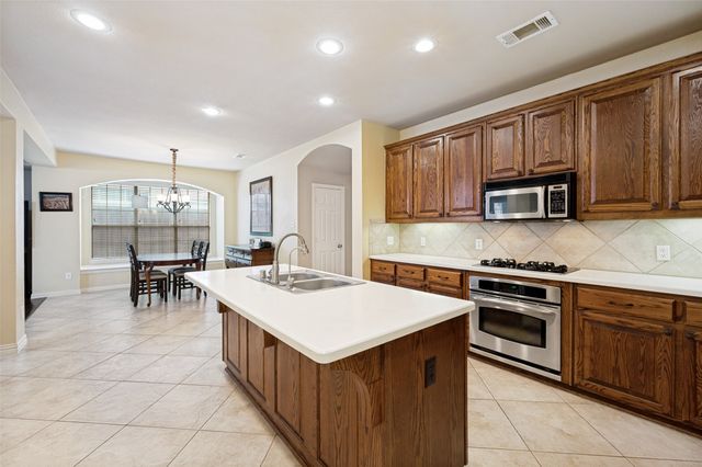 2848 Forest Manor Drive, Frisco, TX 75034