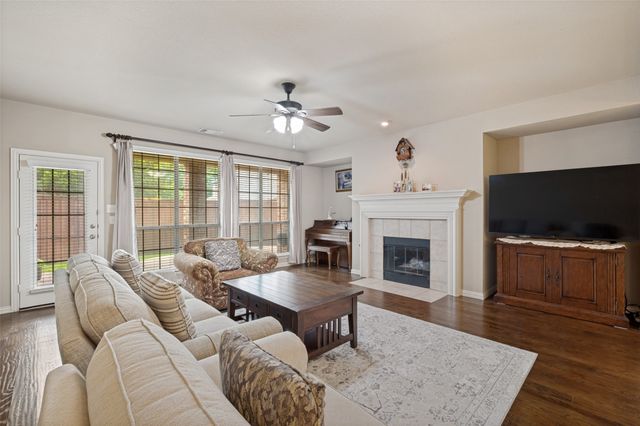 2848 Forest Manor Drive, Frisco, TX 75034