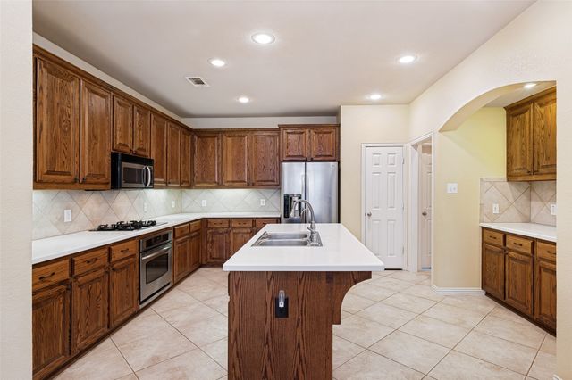 2848 Forest Manor Drive, Frisco, TX 75034