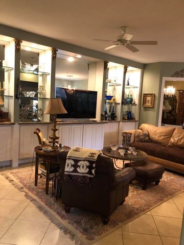 4601 Hammock Circle, Delray Beach, FL 33445