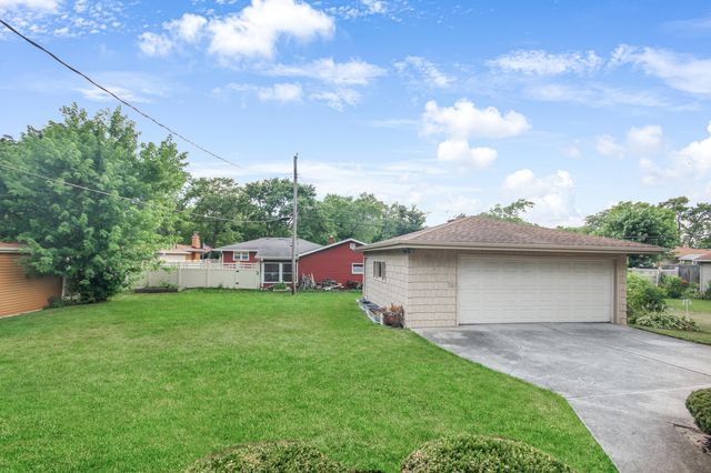 8612 Hohman Avenue, Munster, IN 46321