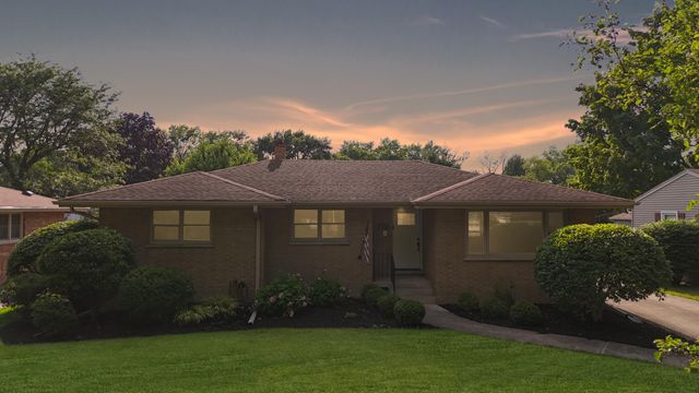 8612 Hohman Avenue, Munster, IN 46321
