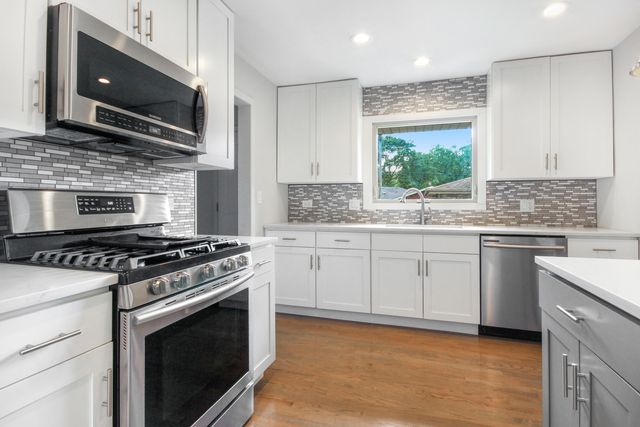 8612 Hohman Avenue, Munster, IN 46321