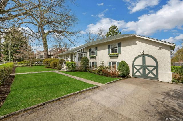 5 Witherbee Avenue, Pelham, NY 10803
