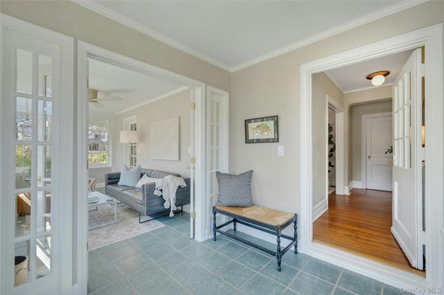 5 Witherbee Avenue, Pelham, NY 10803