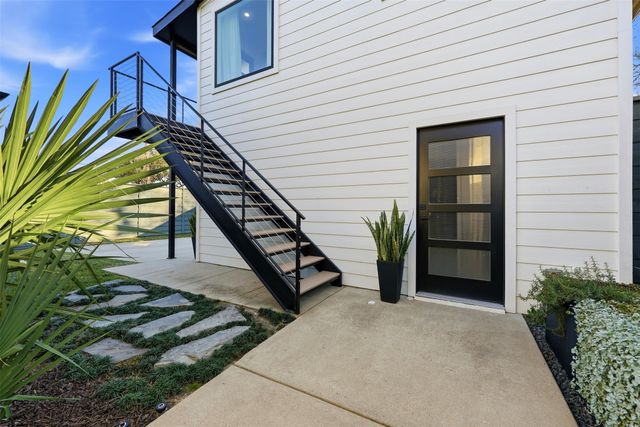 806 Thomasson Drive, Dallas, TX 75208