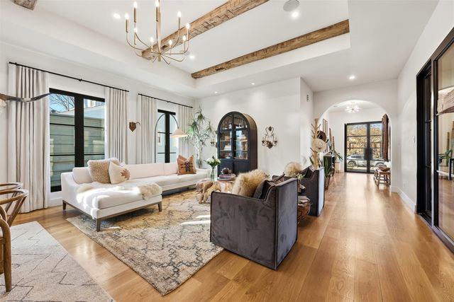 806 Thomasson Drive, Dallas, TX 75208