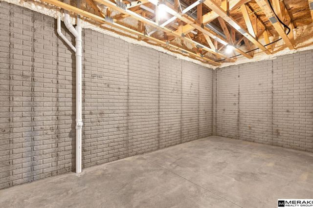 3513 S 221st Street, Elkhorn, NE 68022