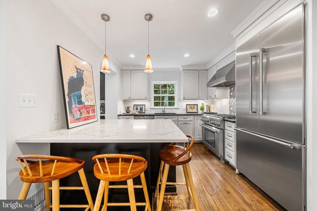 211 W GREENWAY BLVD W, Falls Church, VA 22046