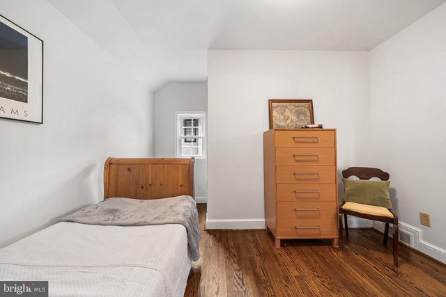 211 W GREENWAY BLVD W, Falls Church, VA 22046