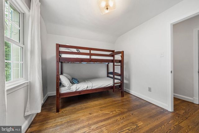 211 W GREENWAY BLVD W, Falls Church, VA 22046