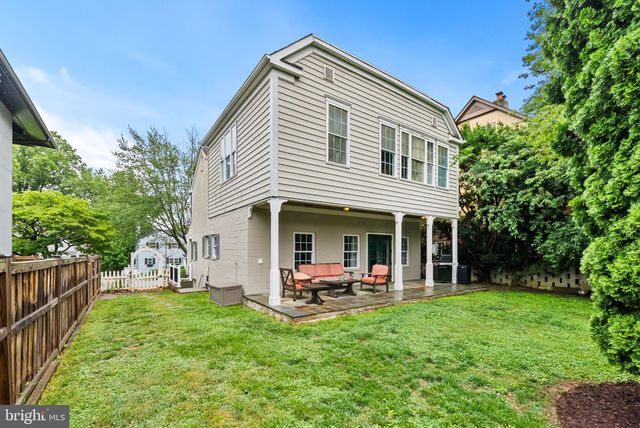 211 W GREENWAY BLVD W, Falls Church, VA 22046