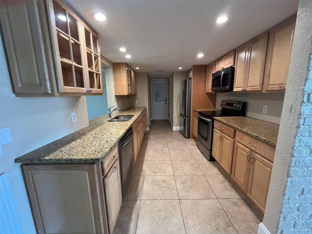 671 SPRING LAKE BOULEVARD NW, Port Charlotte, FL 33952