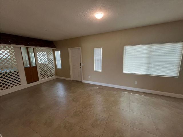 671 SPRING LAKE BOULEVARD NW, Port Charlotte, FL 33952