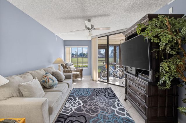 15694 Loch Maree Lane, Delray Beach, FL 33446