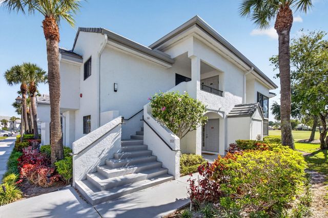 15694 Loch Maree Lane, Delray Beach, FL 33446