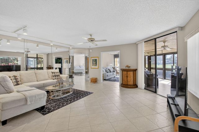 15694 Loch Maree Lane, Delray Beach, FL 33446