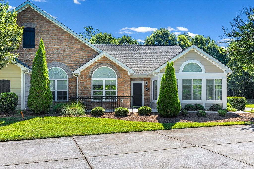 274 Lone Oak Circle, Rock Hill, SC 29732