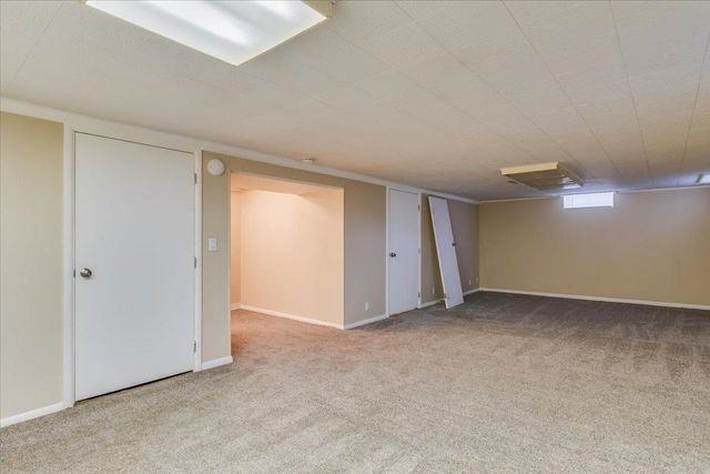 454 S Howe St, Wichita, KS 67209