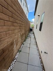 11651 N Deerlake Ranch, Chatsworth, CA 91311