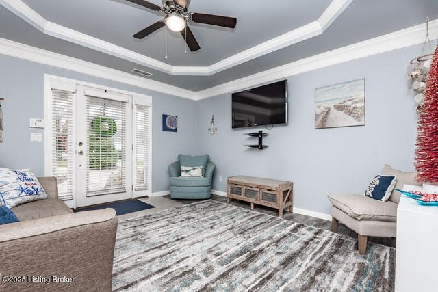 10042 Chenoweth Vista Way, Louisville, KY 40299