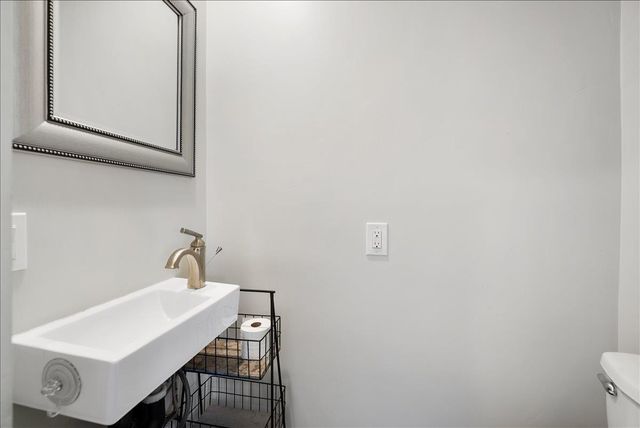 182 Price Way, Folsom, CA 95630