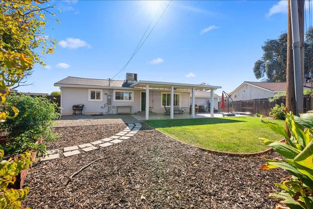 182 Price Way, Folsom, CA 95630