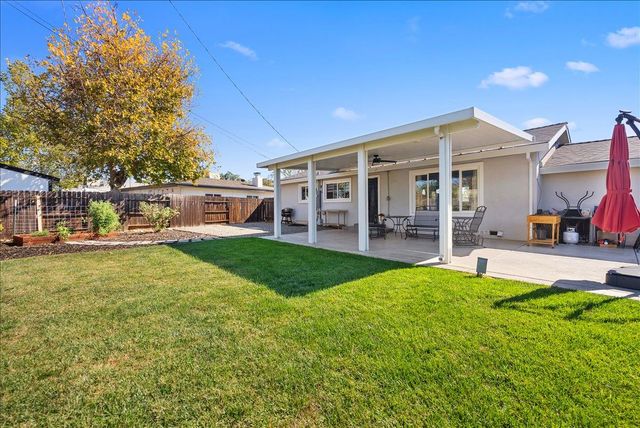 182 Price Way, Folsom, CA 95630