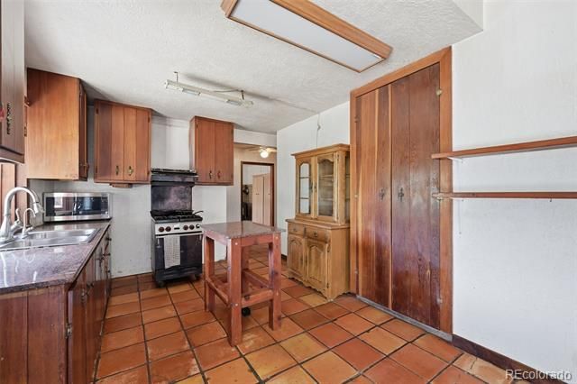 7410 County Road 150, Salida, CO 81201