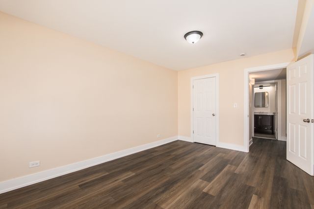 1000 Bayside Drive 203, Palatine, IL 60074